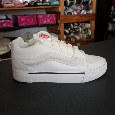 Zapatillas Vans Knu Skool