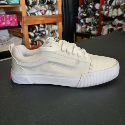 Zapatillas Vans Knu Skool