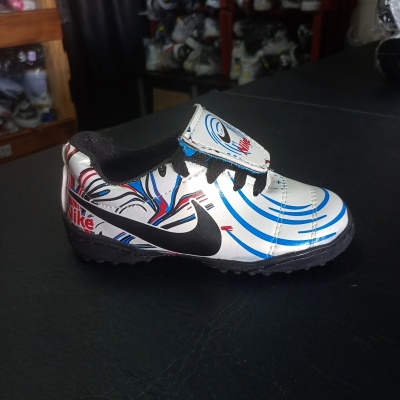 Botines Papi Fútbol Nike Mercurial